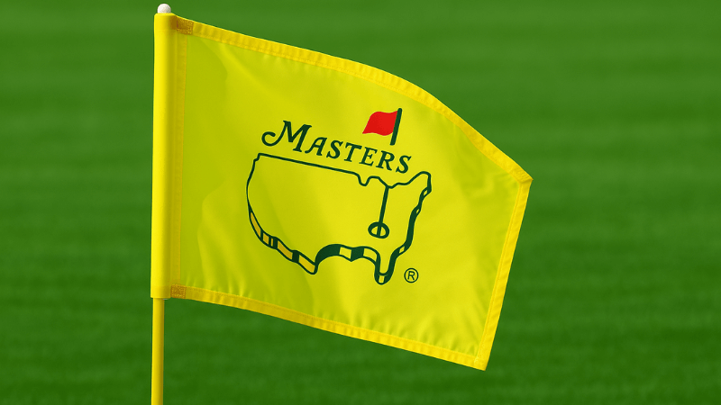 drapeau jaune du tournoi de golf masters à augusta