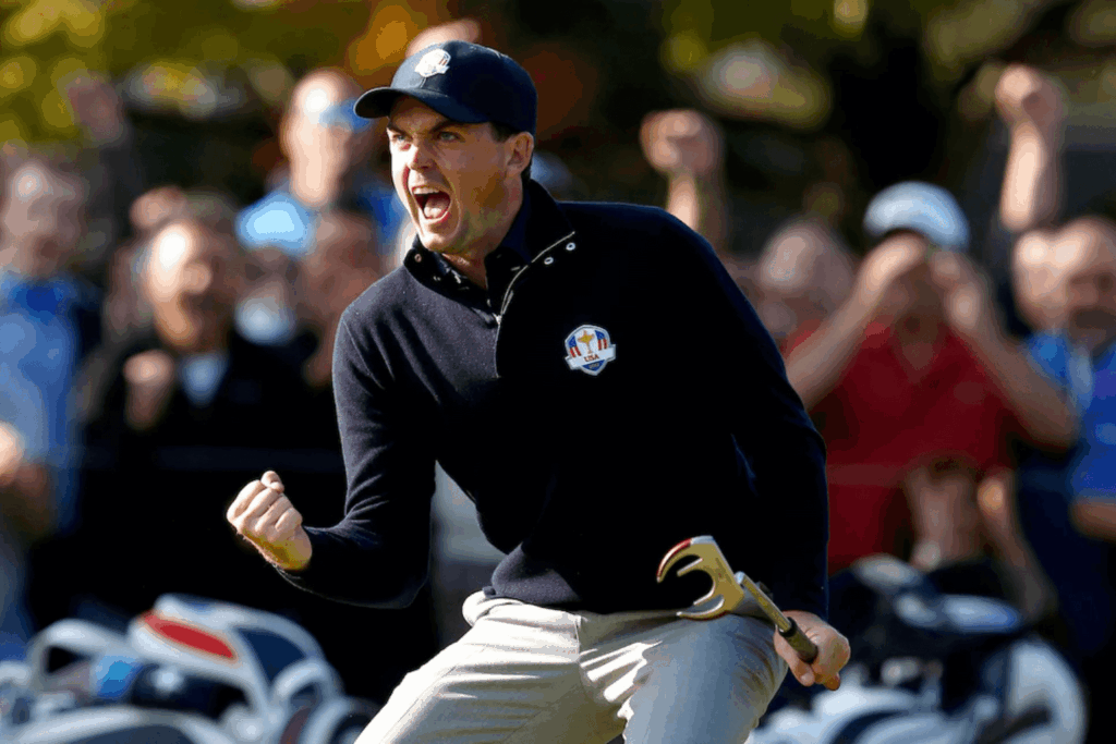 Keegan Bradley exulte après un putt lors de la Ryder Cup, exprimant énergie et passion.